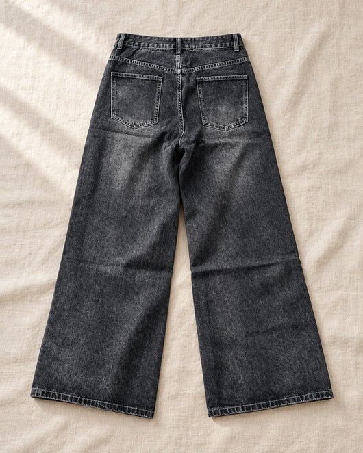 Black Washed Jeans in black