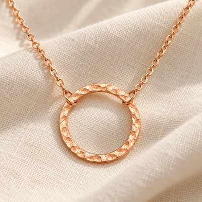 Hollow Pendant Necklace VIP