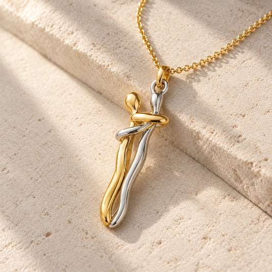 Hug Necklace VIP