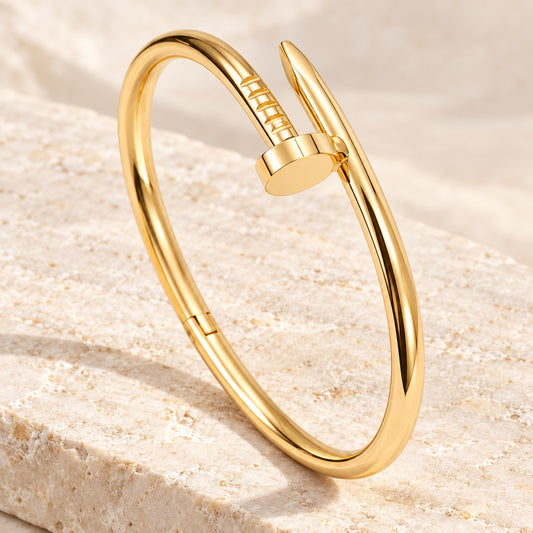Love Nail Bracelet VIP